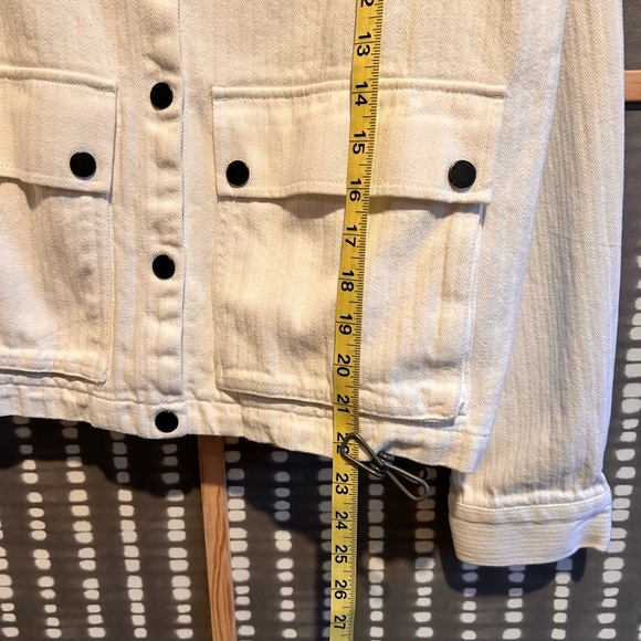 Atwyld White Denim Jacket Size Medium - Picture 10 of 10